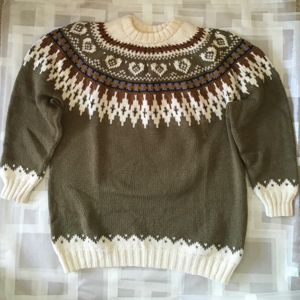 NWOT Alpaca Connection Crewneck Sweater NWOT Alpaca Blend.